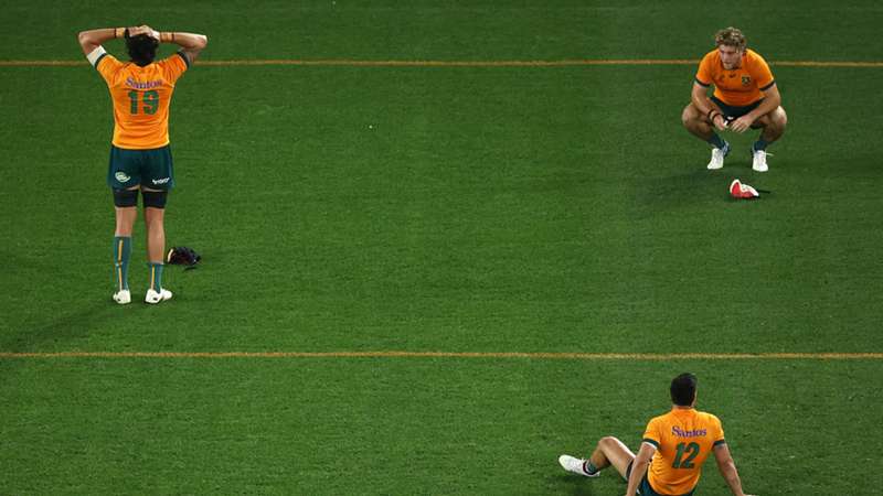 Australia 37-39 New Zealand: All Blacks snatch last-gasp win in Bledisloe Cup all-time classic Australia 37-39 New Zealand: All Blacks snatch last-gasp win in Bledisloe Cup all-time classic