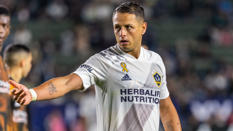 World Cup recall for Javier Hernandez ruled out by Mexico coach Tata Martino