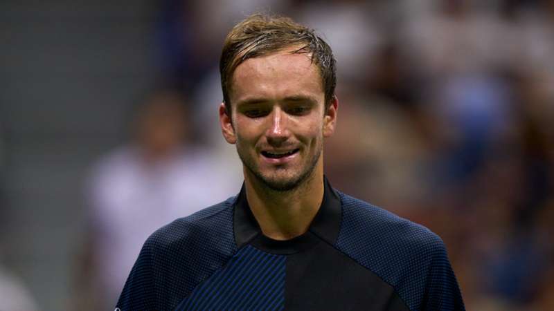 Daniil Medvedev suffers second-round exit to Stan Wawrinka at Moselle Open Daniil Medvedev suffers second-round exit to Stan Wawrinka at Moselle Open