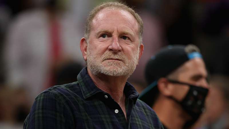 Phoenix Suns vice-chairman Najafi urges majority owner Robert Sarver to resign after damning report Phoenix Suns vice-chairman Najafi urges majority owner Robert Sarver to resign after damning report