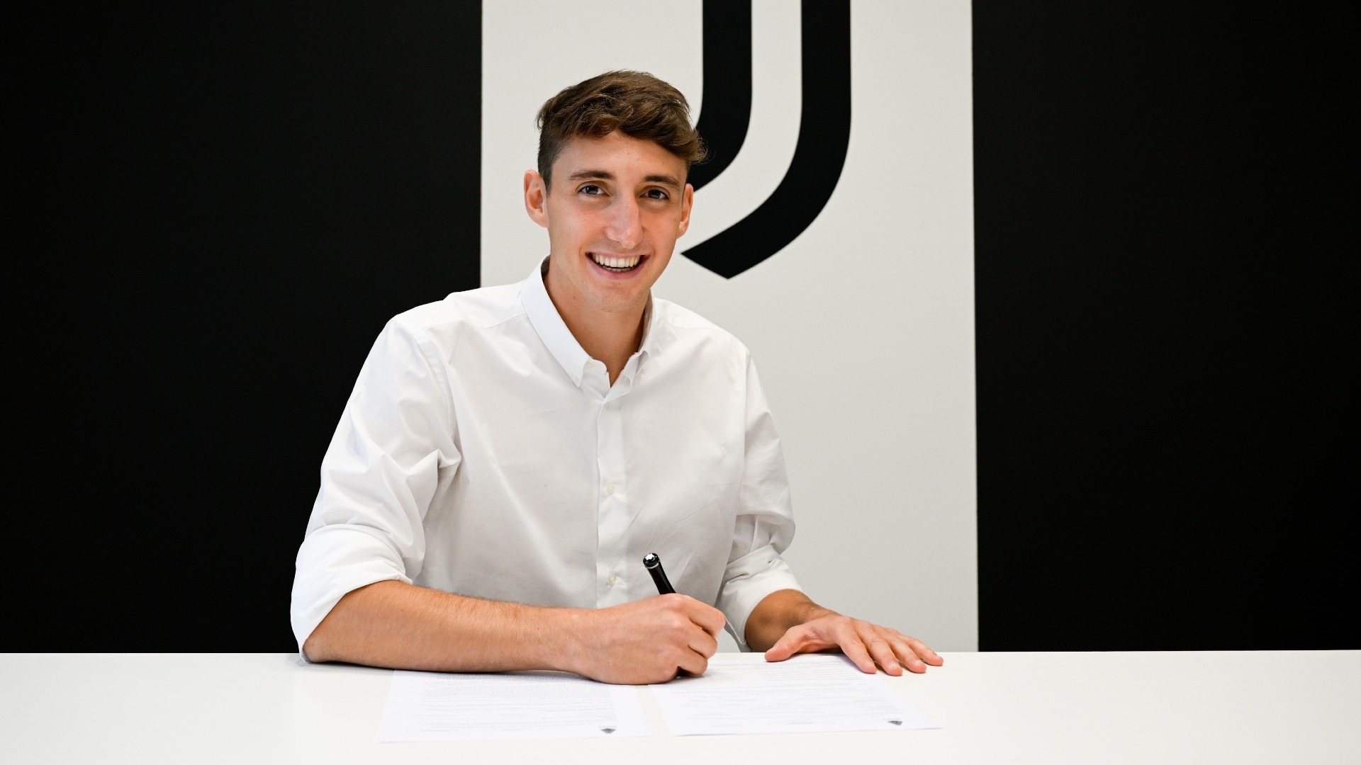 Juventus signing Andrea Cambiaso loaned to Bologna as Aaron Hickey