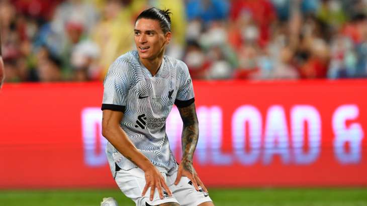 Jurgen Klopp defends new Liverpool signing Darwin Nunez after poor miss against Man Utd