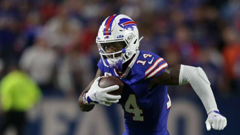 NFL 2022: Receivers look to shine again as perfect Bills and Dolphins face-off