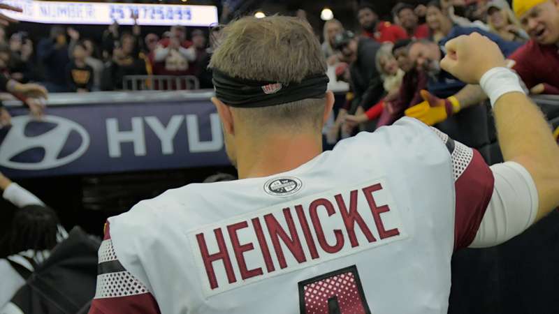Commanders to stick with Heinicke over Wentz - Rivera Commanders to stick with Heinicke over Wentz - Rivera