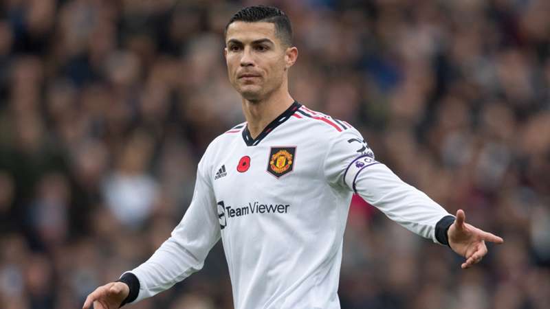 Rumour Has It: Chelsea and Fiorentina in for Cristiano Ronaldo as Man Utd look to tear up contract Rumour Has It: Chelsea and Fiorentina in for Cristiano Ronaldo as Man Utd look to tear up contract
