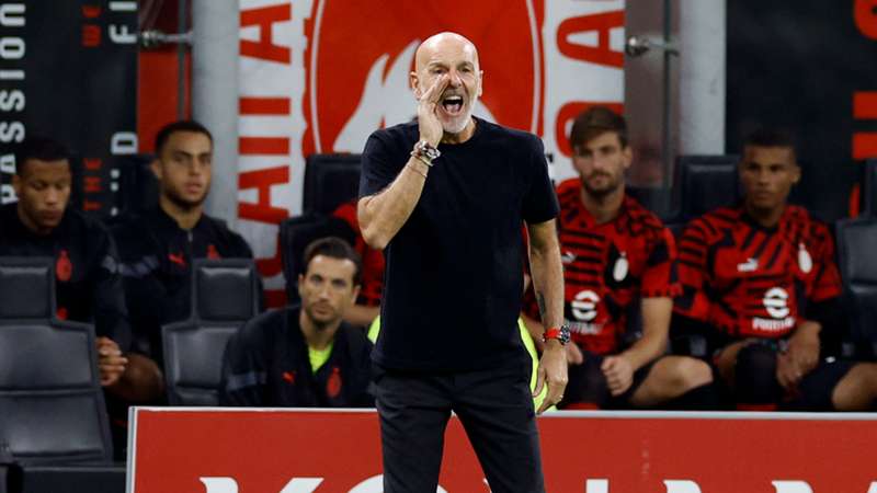 Stefano Pioli frustrated by profligate Milan forwards after Serie A defeat to Napoli Stefano Pioli frustrated by profligate Milan forwards after Serie A defeat to Napoli