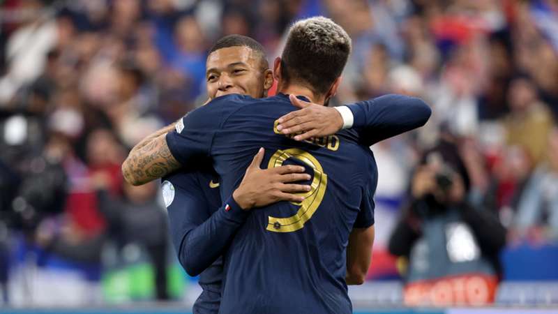 'It's different at PSG' – Kylian Mbappe enjoying 'freedom' of France system under Didier Deschamps 'It's different at PSG' – Kylian Mbappe enjoying 'freedom' of France system under Didier Deschamps
