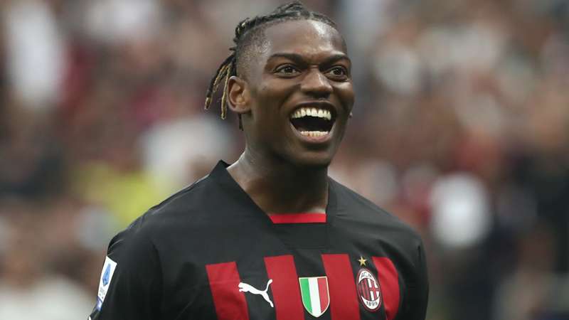 The Numbers Game: Early title rivals Milan and Napoli look to supporting cast due to key absences The Numbers Game: Early title rivals Milan and Napoli look to supporting cast due to key absences