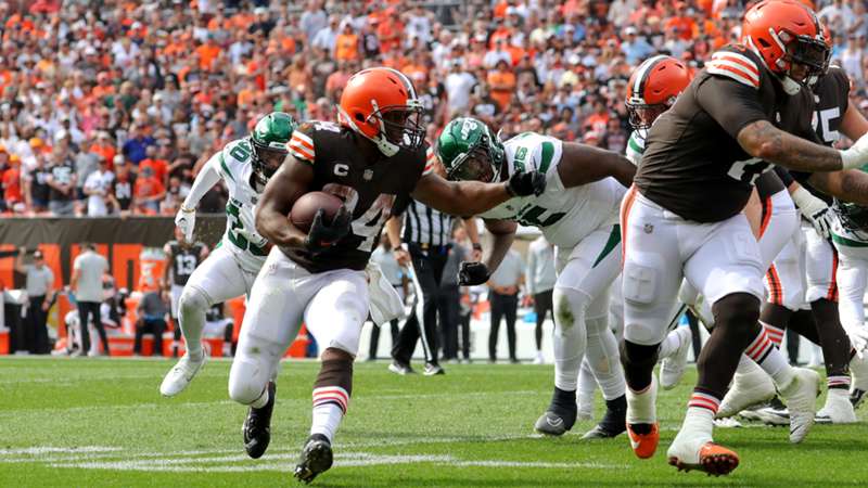 Browns running back Nick Chubb admits decision to score late touchdown 'cost us the game' Browns running back Nick Chubb admits decision to score late touchdown 'cost us the game'