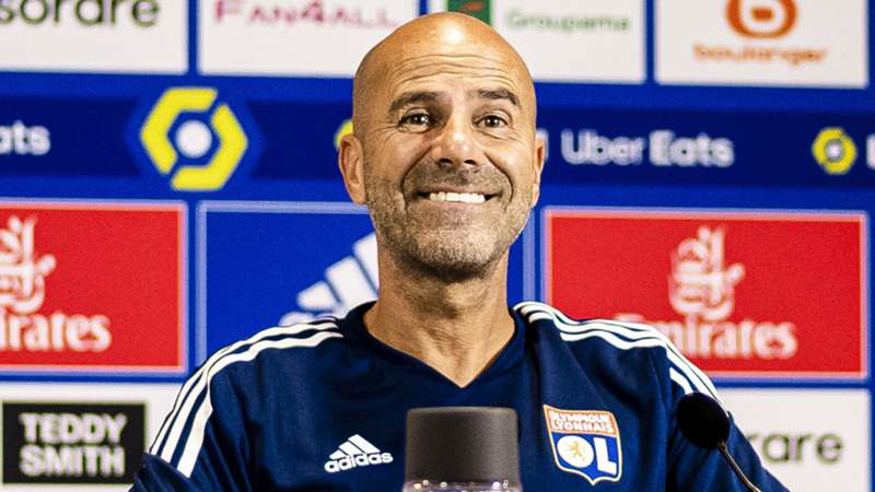 Lyon defend coach Peter Bosz and deny captain Alexandre Lacazette questioned tactics Lyon defend coach Peter Bosz and deny captain Alexandre Lacazette questioned tactics